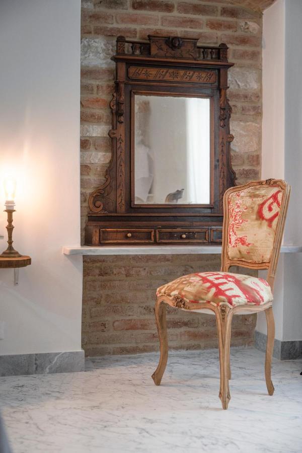 Carrara Bella Bed & Breakfast Bagian luar foto